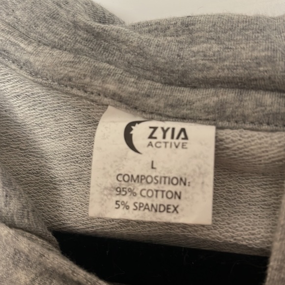 Zyia hoodie - Picture 3 of 3